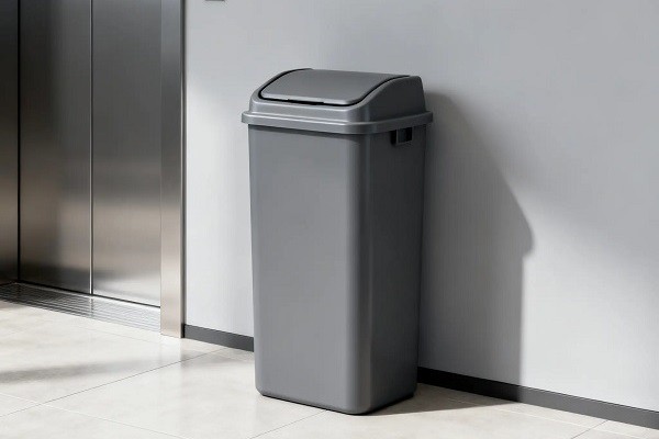 Slim Plastic Garbage Can Slim Plastic Garbage Can